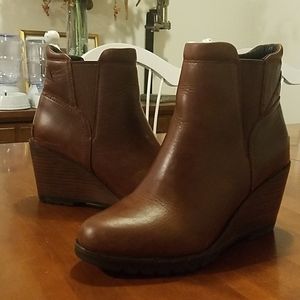 Sorel Wedge Boots